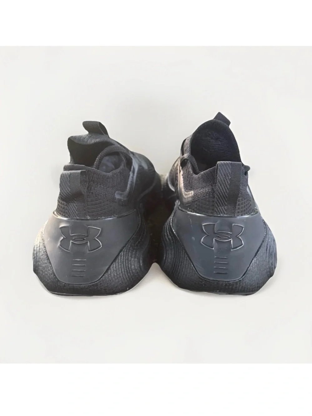 Under Armour HOVR Phantom All-Black Boys 4.5Y Athletic Running Shoes Sneakers